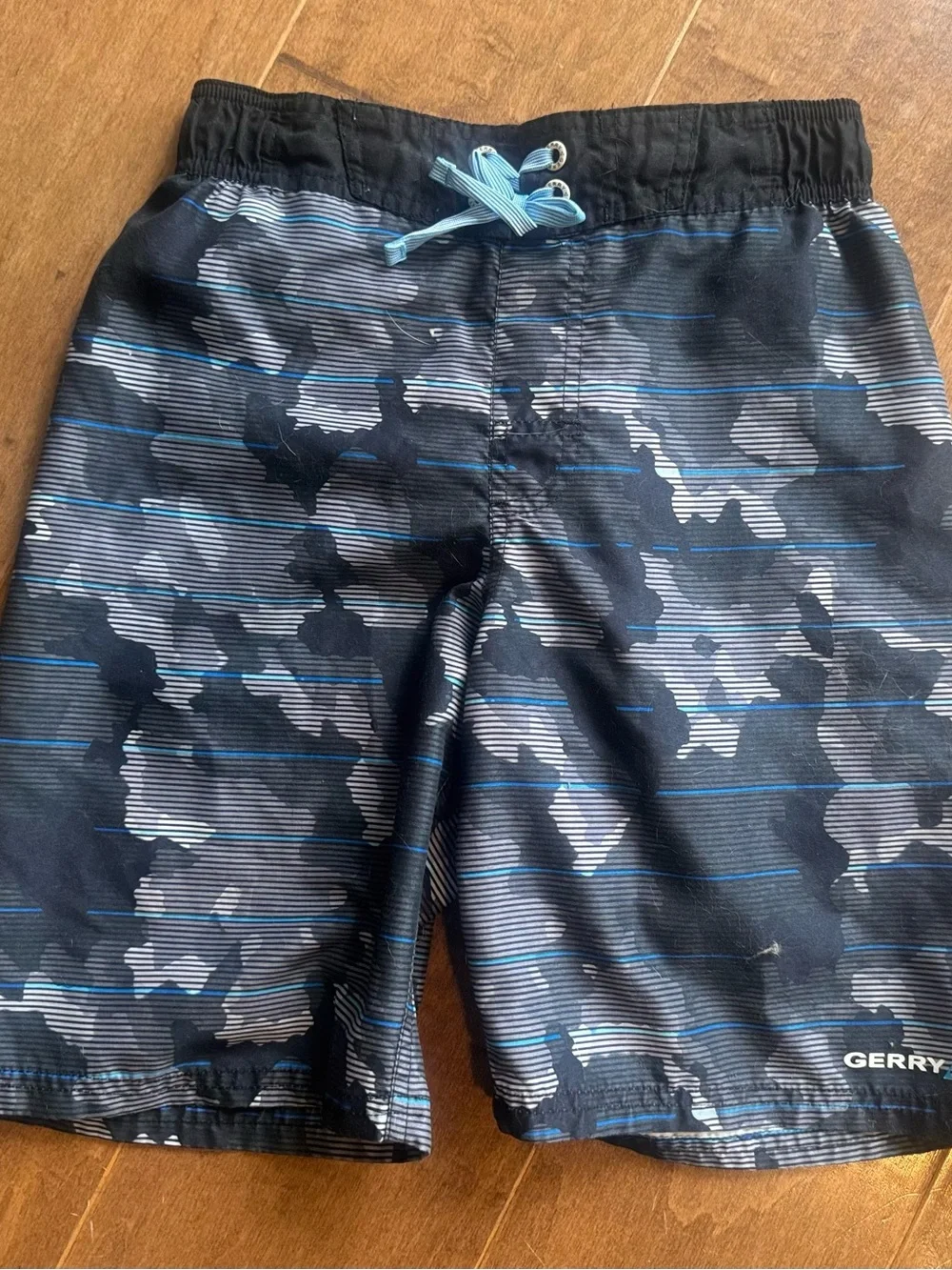 Gerry Weber Boys size 10/12 Blue Ombre Swim Trunks with Navy Stripes